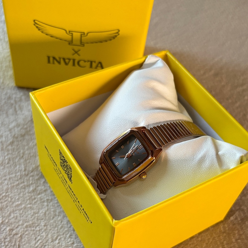 NWT Invicta Celestial I 
Watch